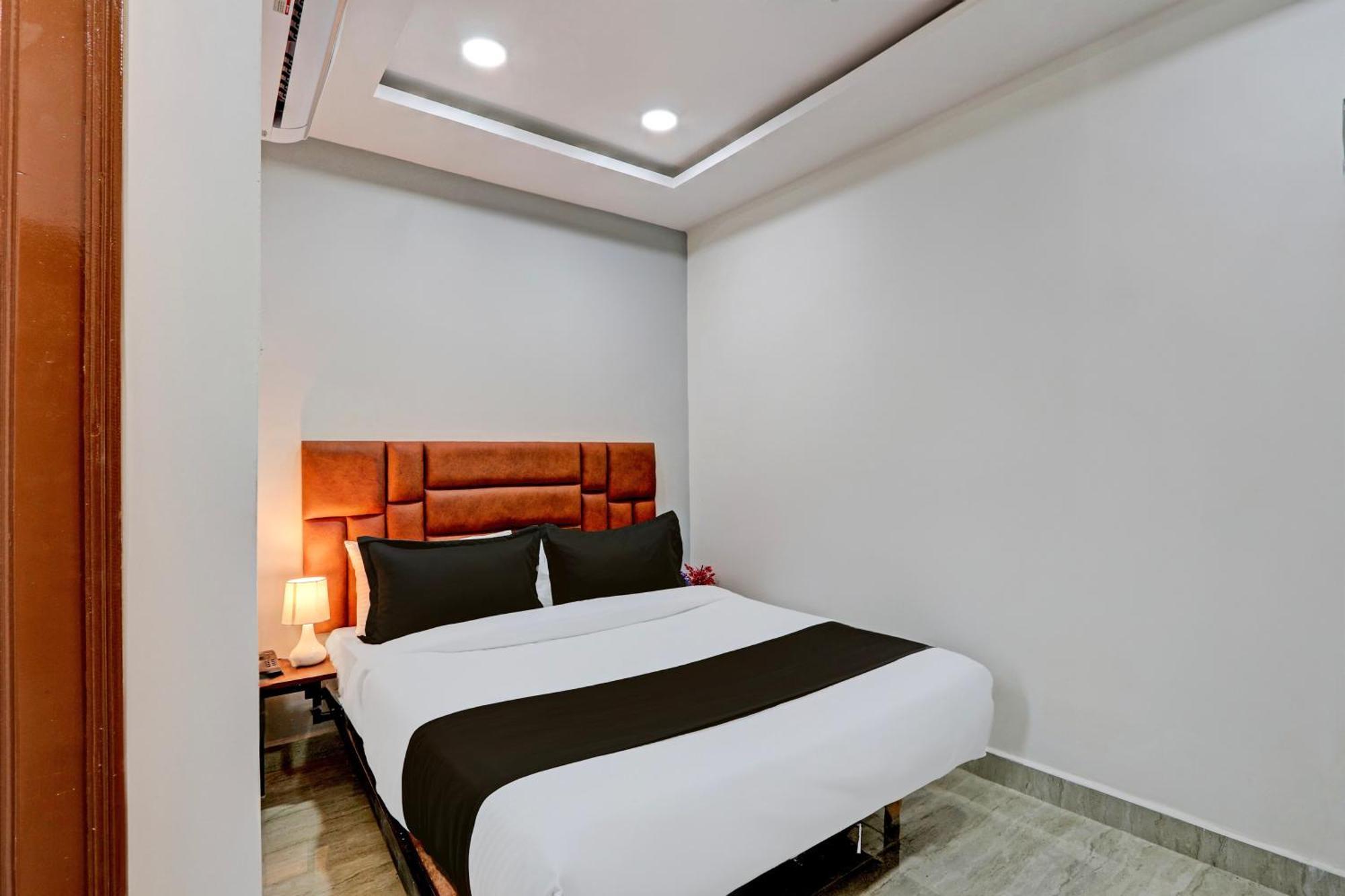 Super Hotel O Lavish Tranquil Хайдарабад Экстерьер фото